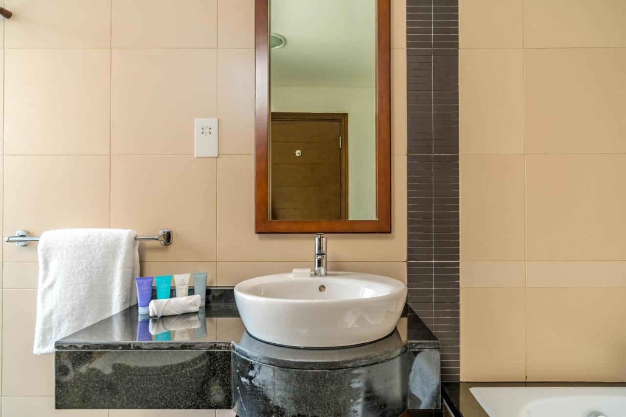 Dream Inn Apartments- West Wharf Tower Canal View 迪拜 外观 照片